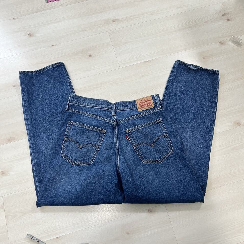 Levi's Straight Leg Jeans in Dark Blue Denim - Picture 7 of 9